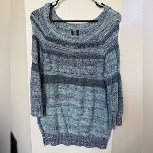 Women's Gray and Blue Sweater